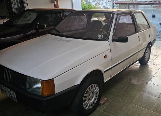FIAT PREMIO 1.3 S 8V ÁLCOOL 2P MANUAL FIAT PREMIO 1.3 S 8V ÁLCOOL 2P MANUAL